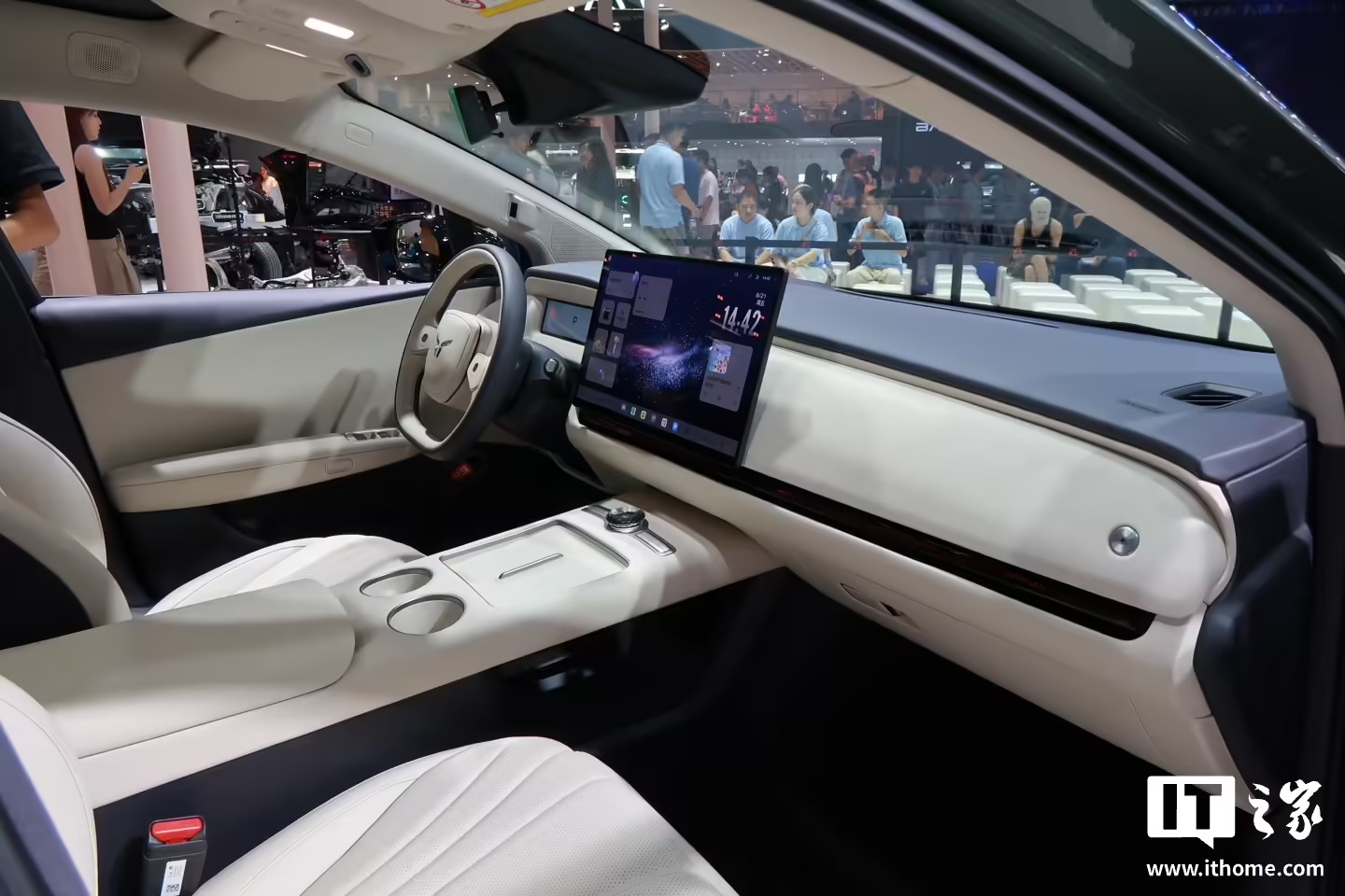 红旗天工07开启预售:限时16.99万元起,最高续航730km 实拍图