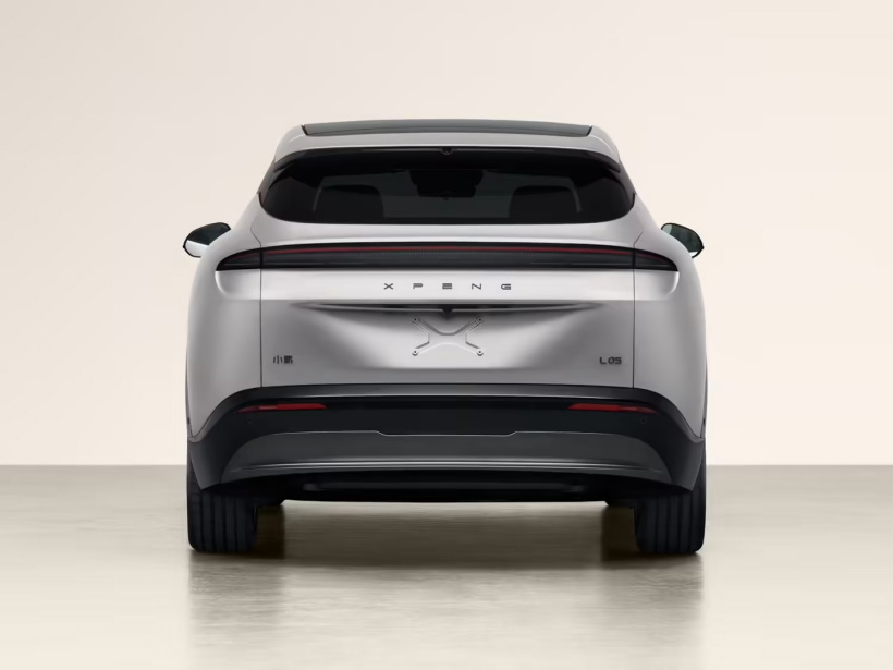 小鹏MONA L05 官宣：年轻人的首款大五座SUV，纯电续航达660km 详情细节