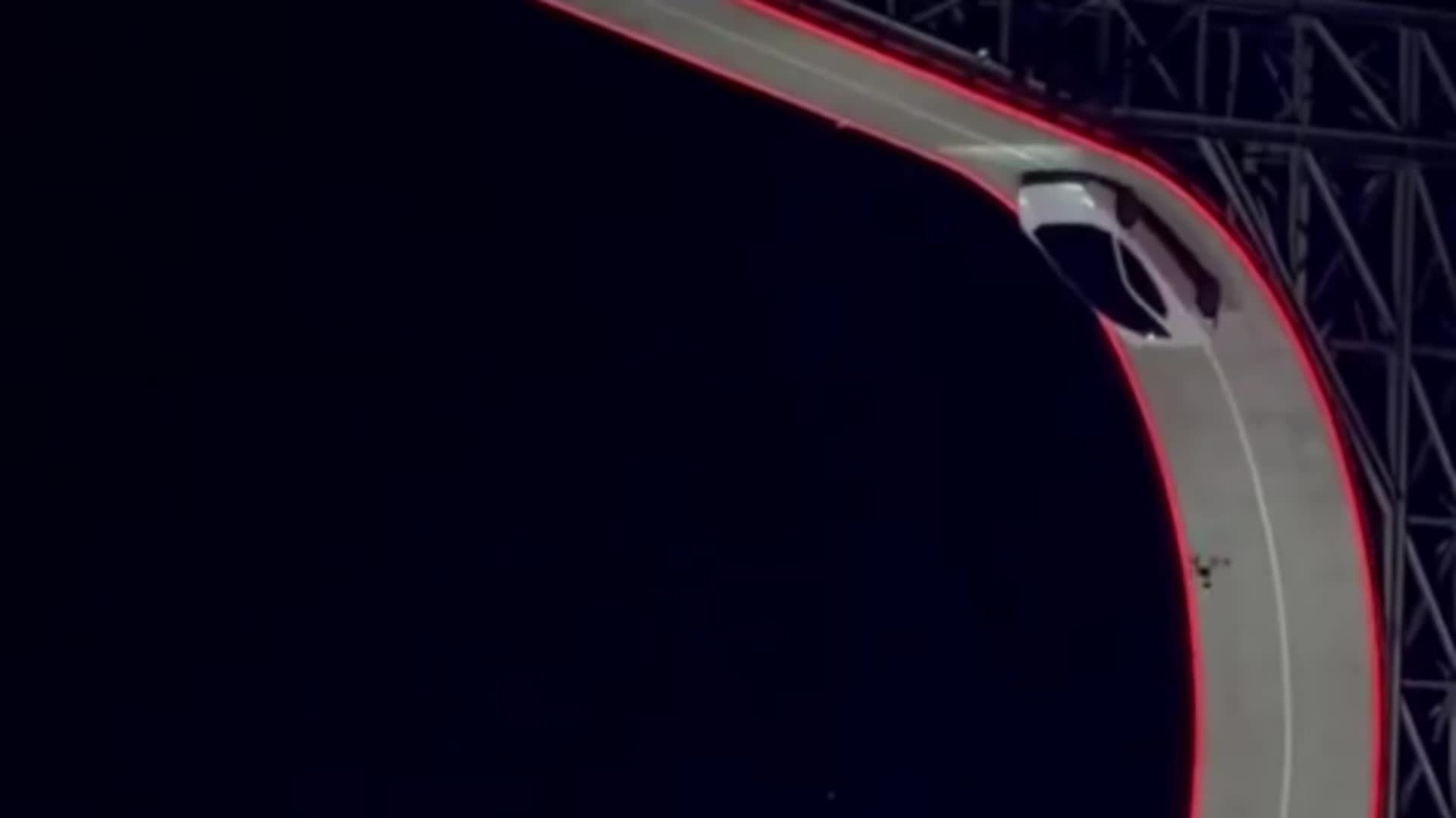 这次能飞了！特斯拉第二代 Roadster 跑车正式亮相 车型实拍