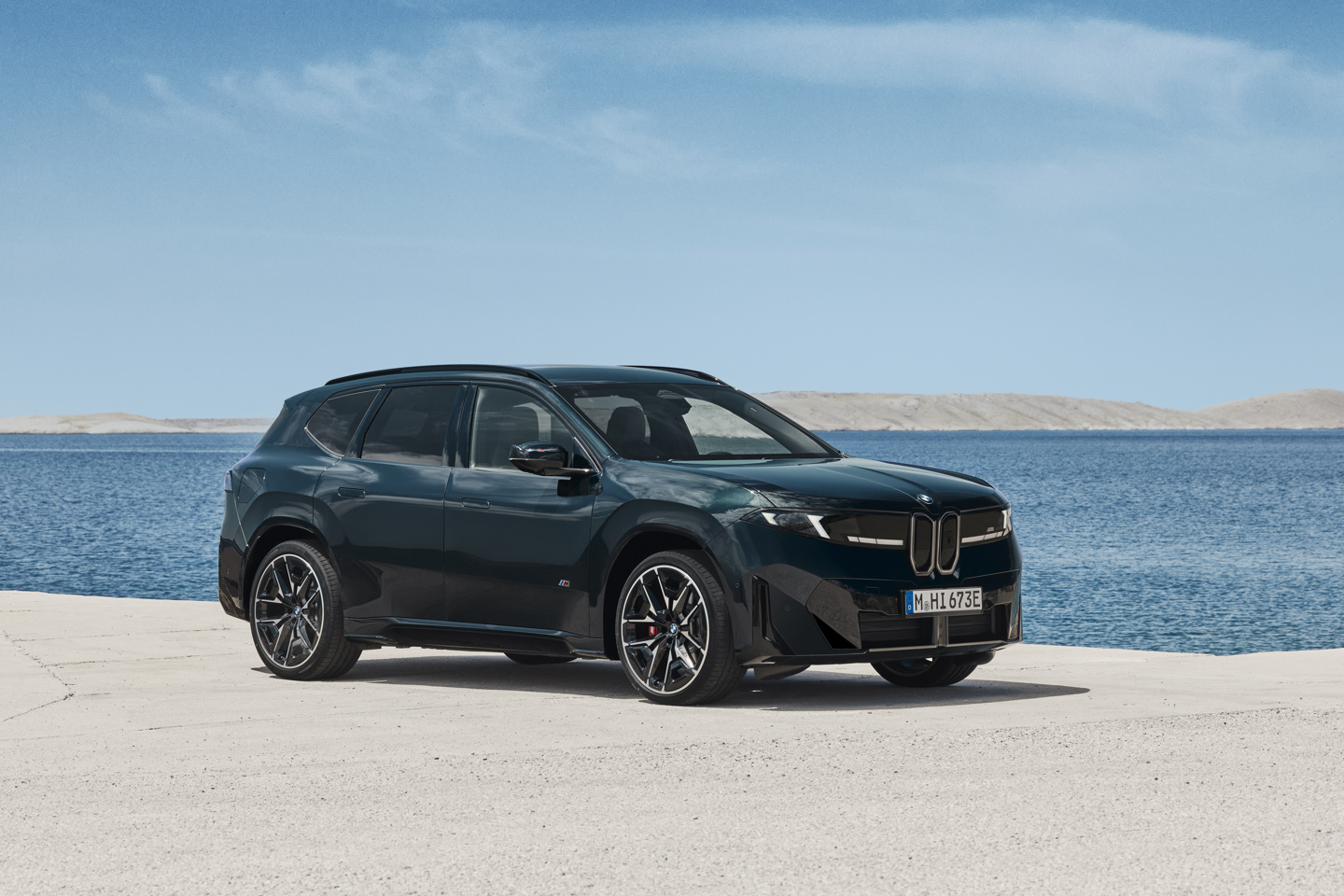 宝马 iX3 M60 xDrive 新世代纯电 SUV 发布：612 马力 3.9 秒破百，WLTP 续航 754 公里 车型实拍