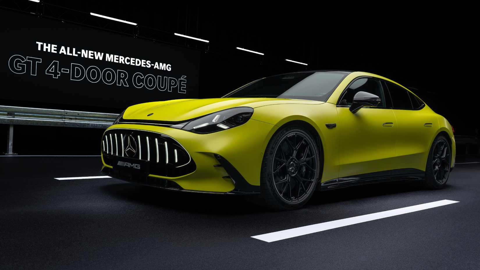 梅赛德斯-AMG GT 电动车分层声浪争议:技术本质与品牌策略的冲突