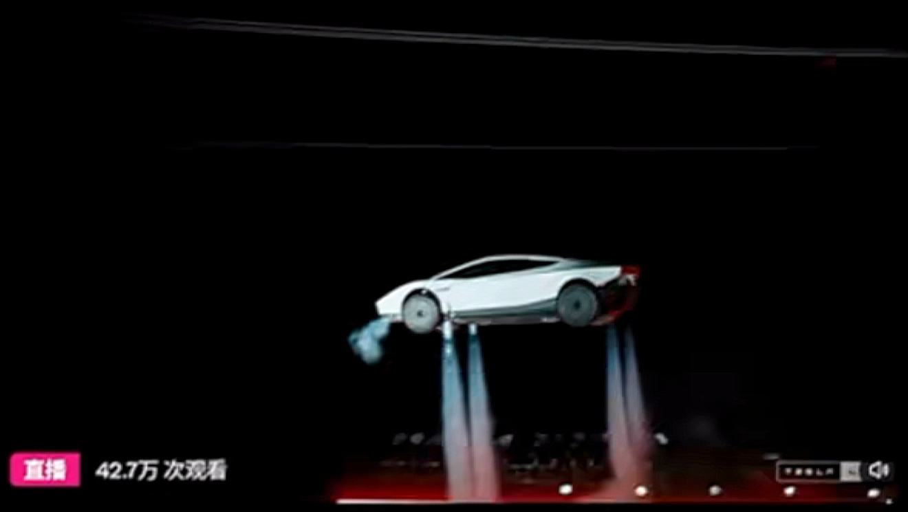 这次能飞了！特斯拉第二代 Roadster 跑车正式亮相 车型实拍