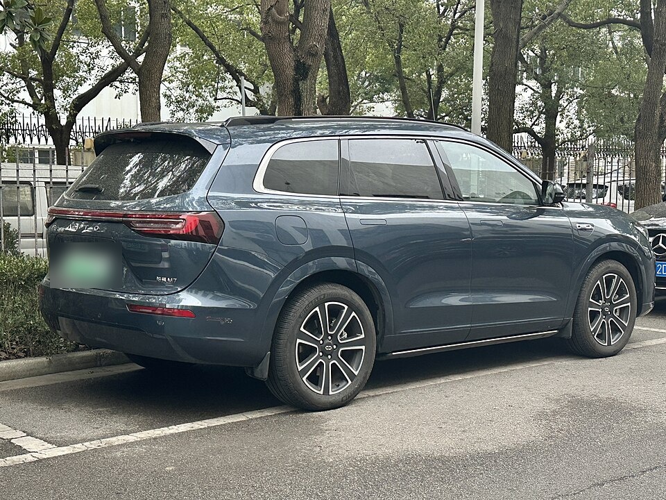 问界 M7