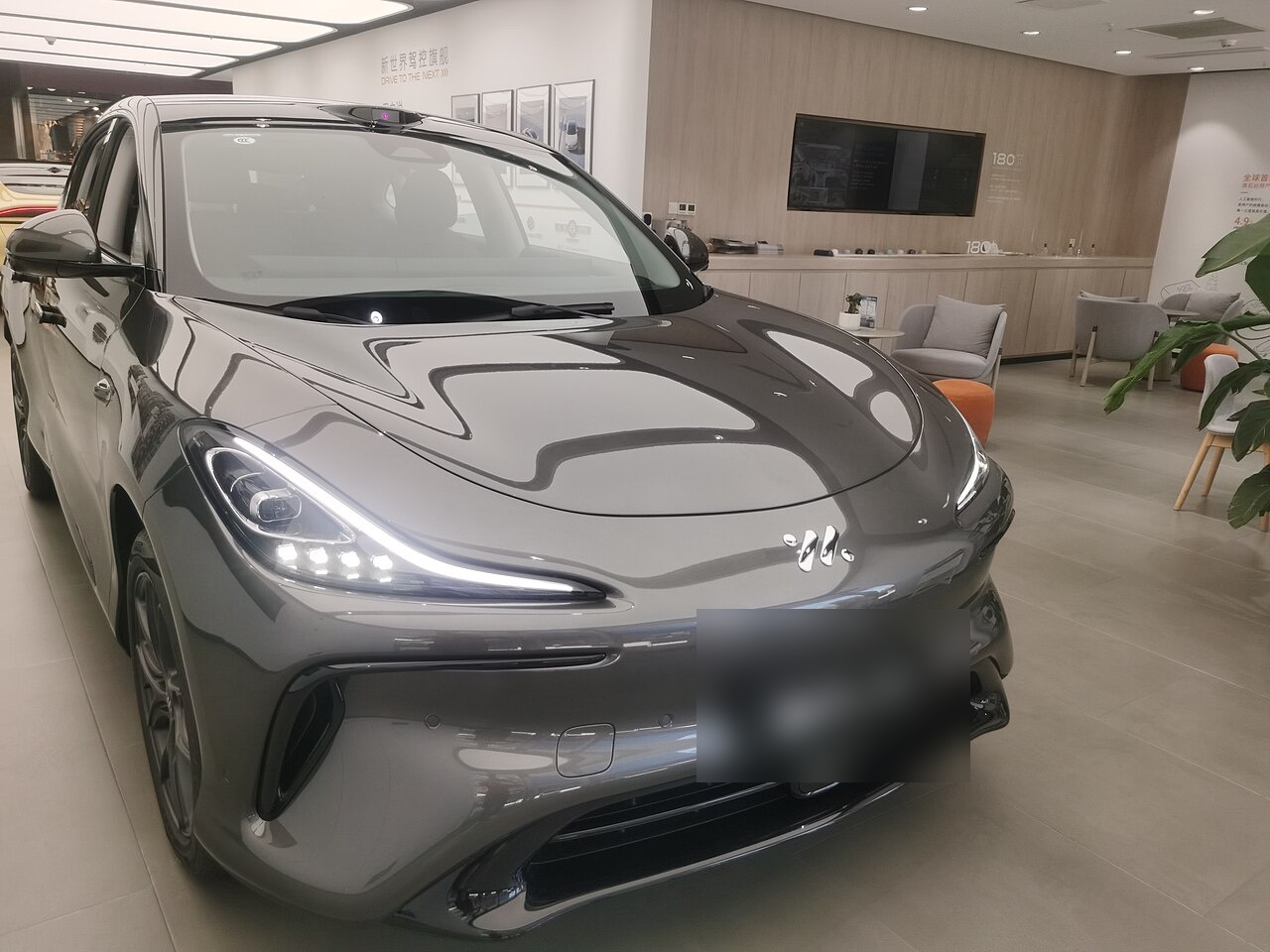 智己汽车 智己 LS6